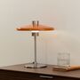 Kave_Home_Tischlampe_Nuvira_Silber_Orange