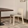 Kave_Home_Stapelbarer_Stuhl_Loria_Beige