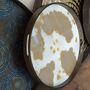Ethnicraft Rundes Tablett Organic von Ehtnicraft Mist Gold