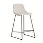 Kave Home Hohe Rückenlehne Hocker Zahara von Kave Home Sitzhöhe: 65 cm, Chenille Beige